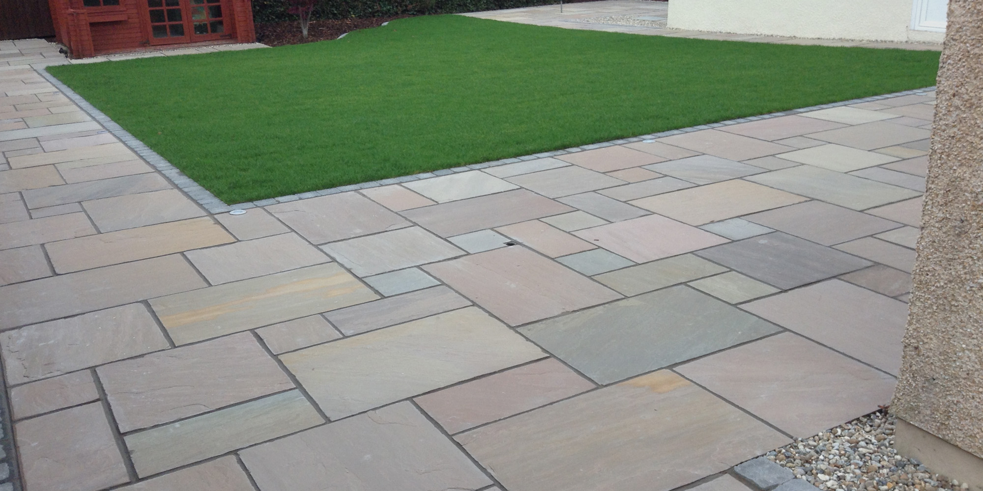 Lindsay Landscapes - The Garden Design & Driveway Specialists